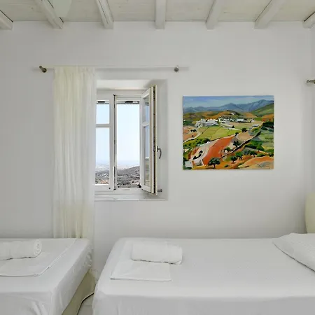 Full Moon Villa