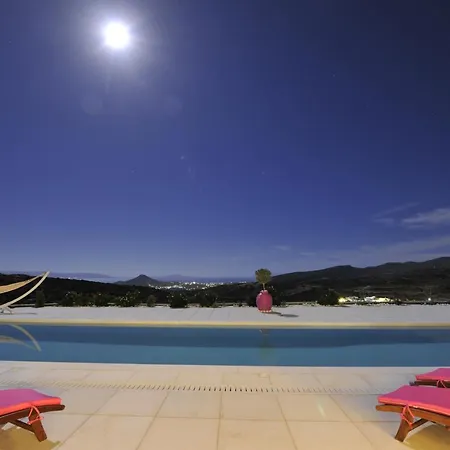 Full Moon Villa